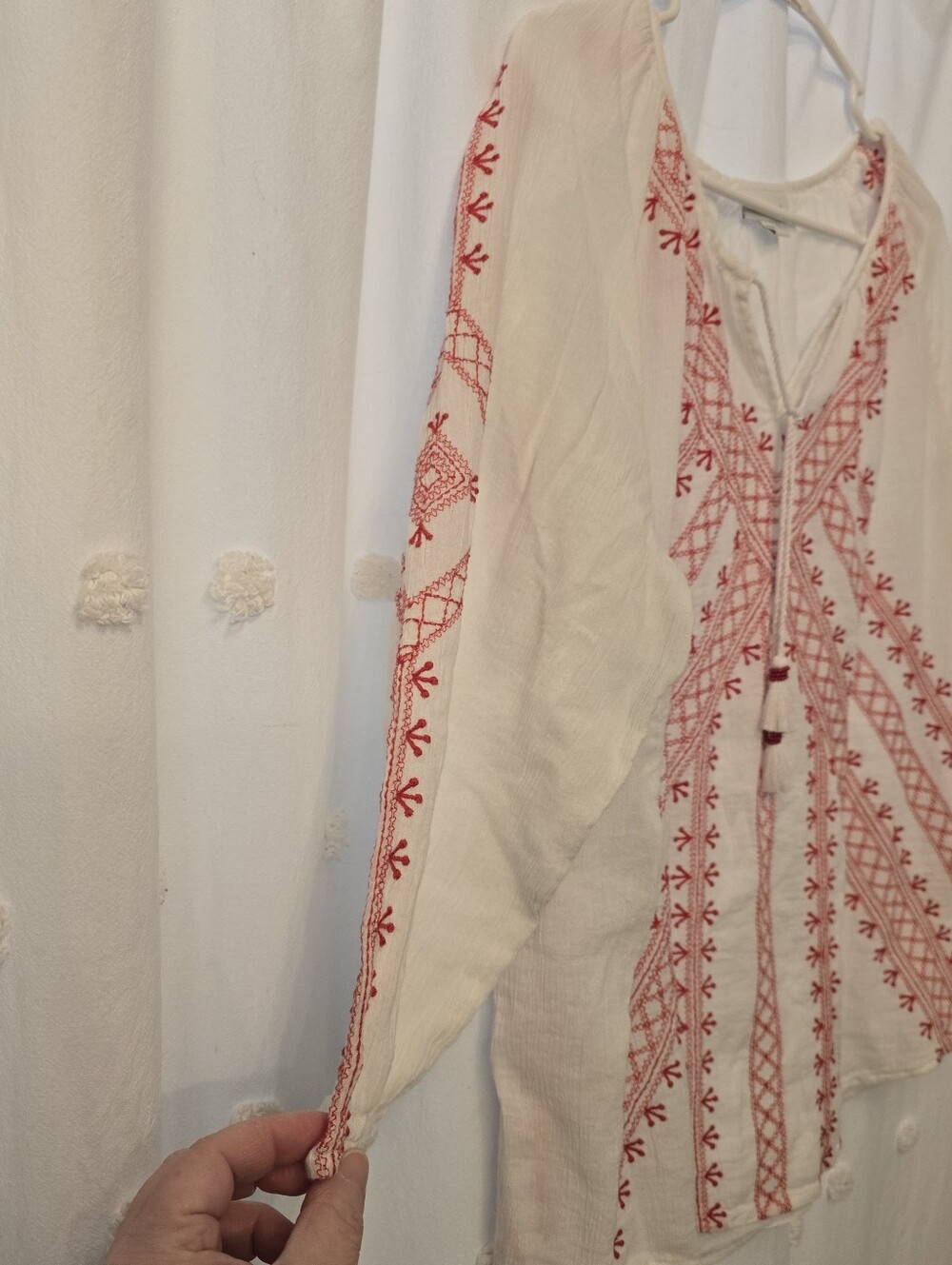 J Jill Boho Embroidered V-Neck Peasant Top in White with Red Stitching Size Xl - Picture 2 of 10